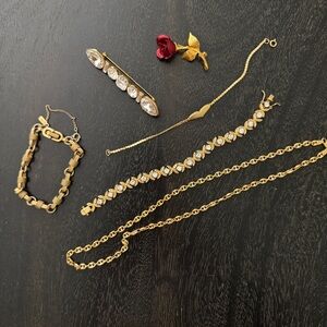 Misc Gold Jewelry